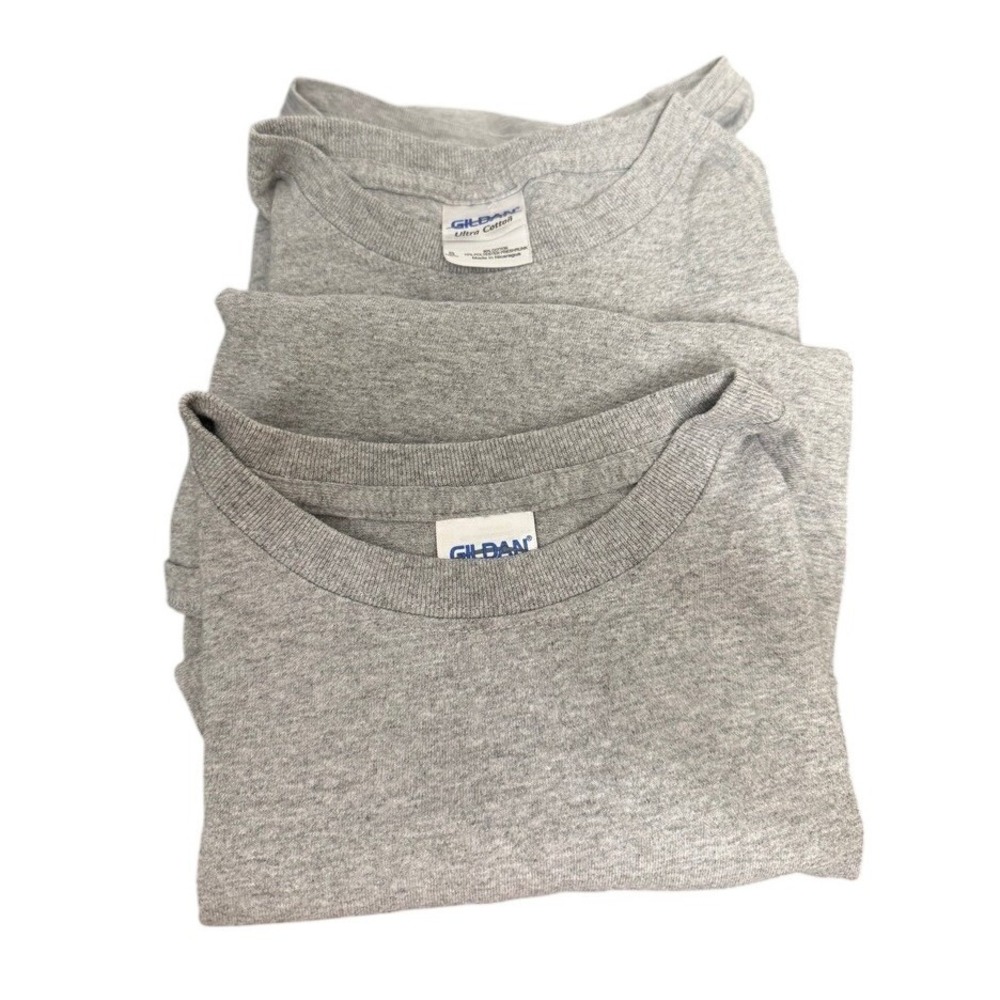 set of2 Gildan new no tags. Size small youth Plane shirt Great for printing